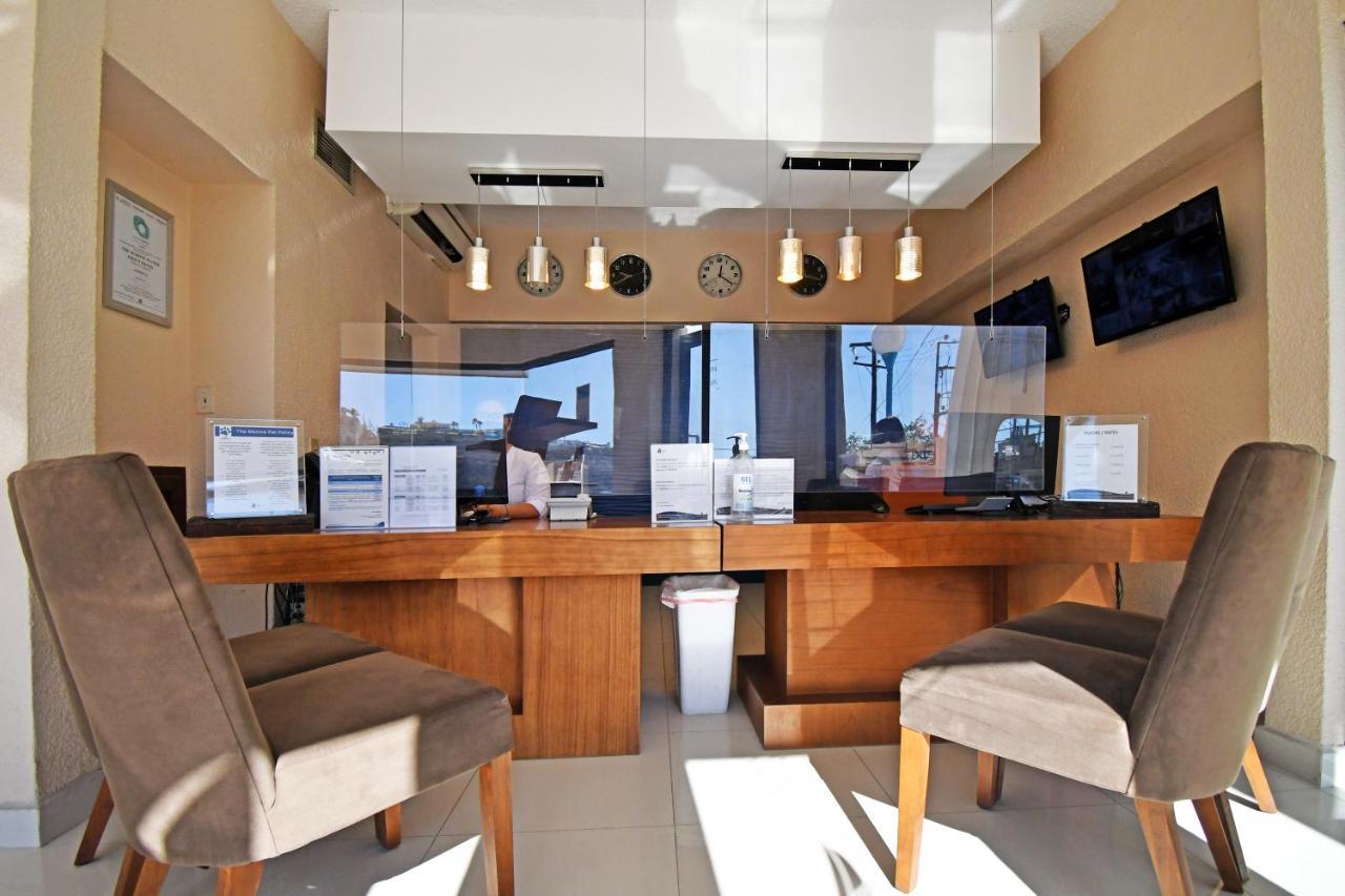 The Westmarine Waterfront Hotel 라파스 외부 사진