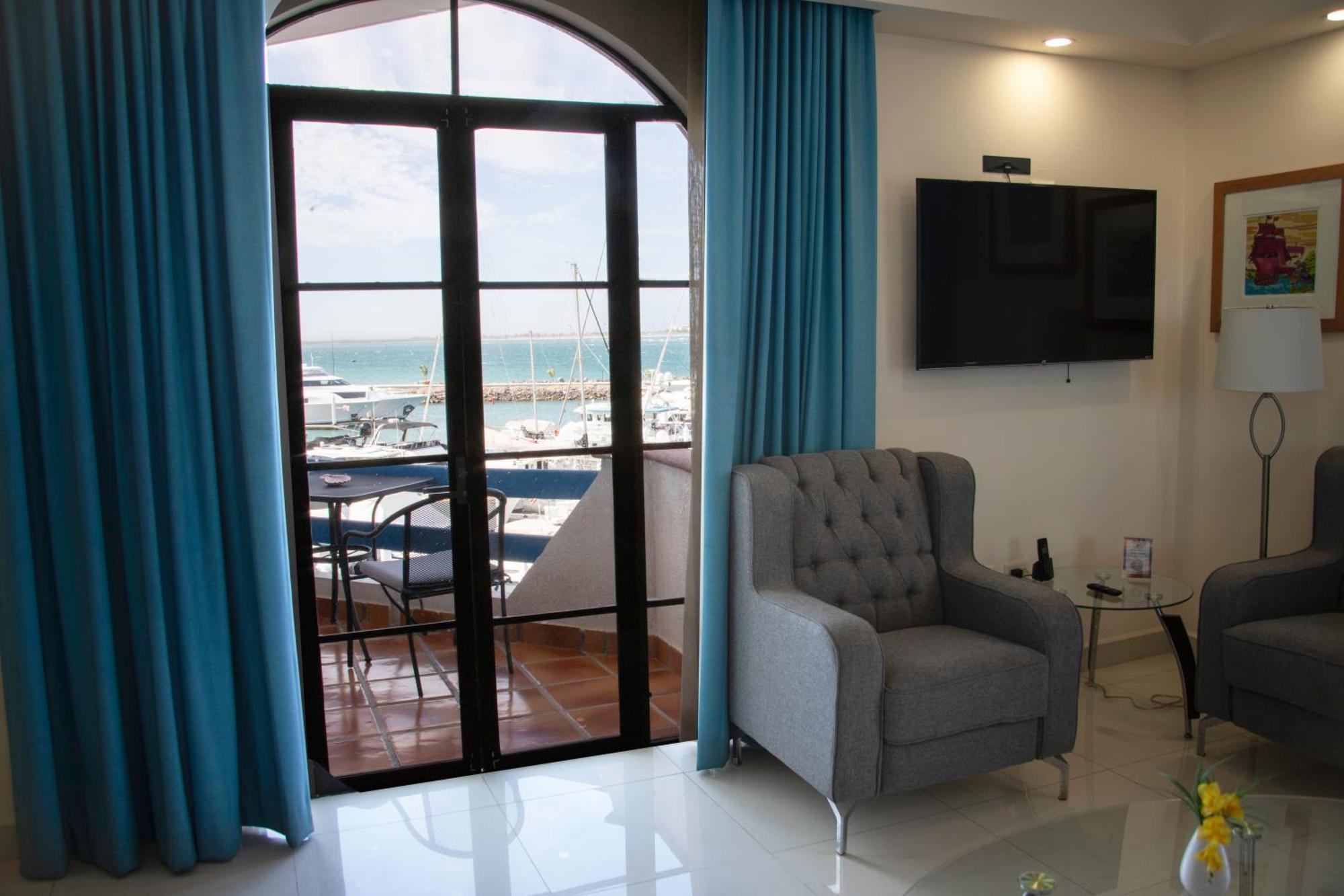 The Westmarine Waterfront Hotel 라파스 외부 사진